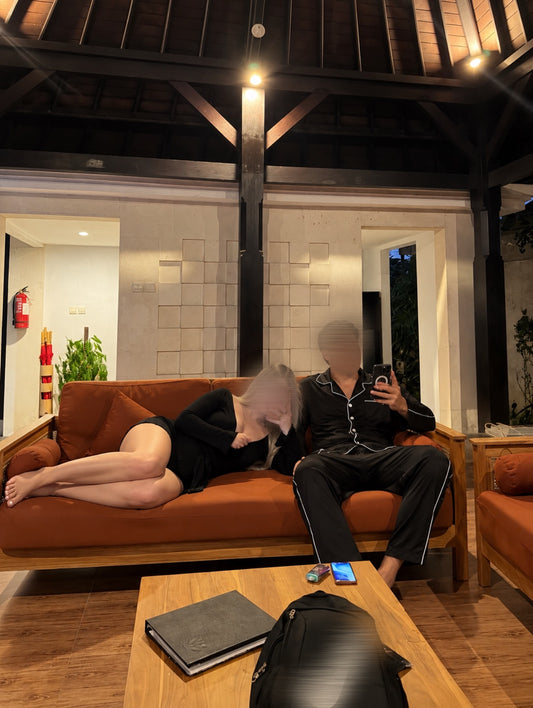 Deux ensembles couple (pyjama homme/Combi femme)
