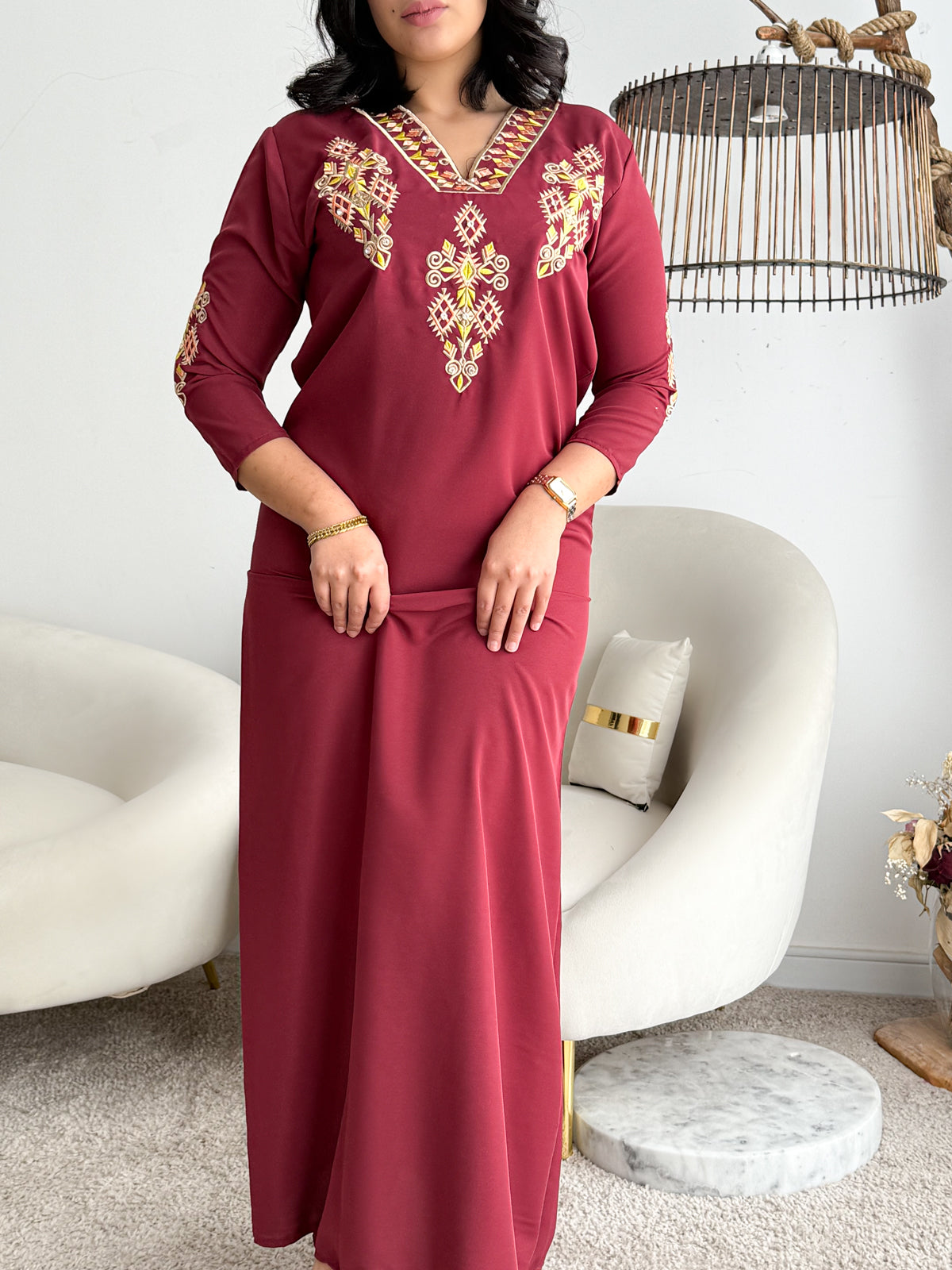Robe d'hôtesse bordeaux IBTISAM