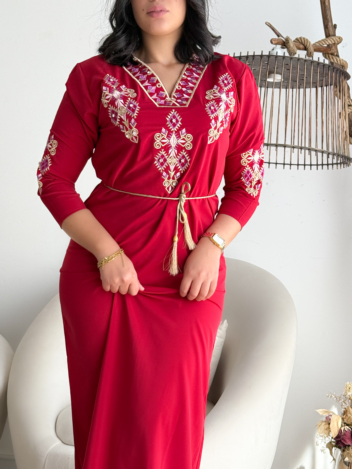 Robe d'hôtesse grenat IBTISAM