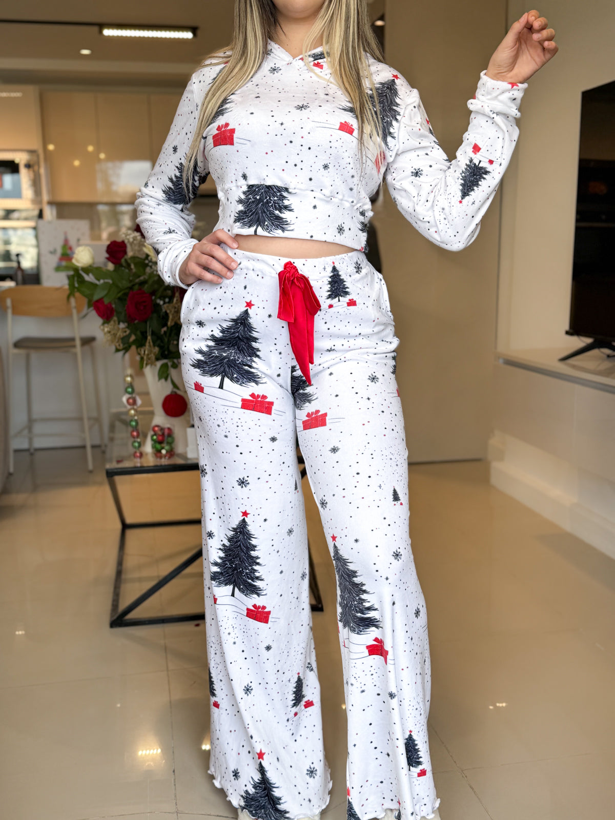 Pyjama capuche patalon manche long blanc femme motif forêt noire