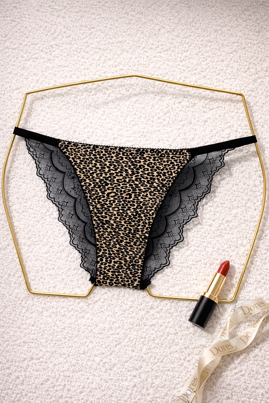 Slip dentelle motif léo beige FIERLY