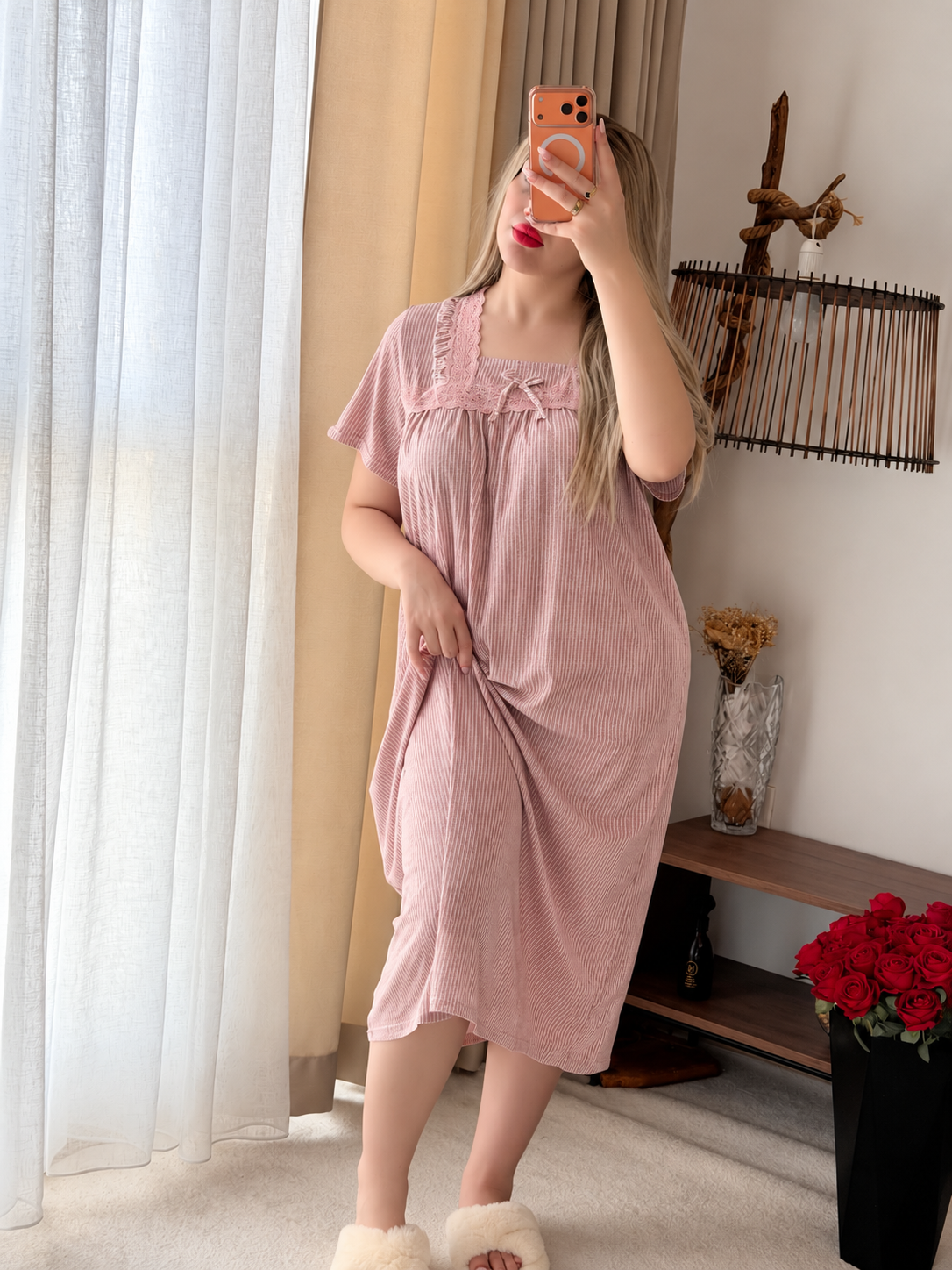 Robe nuisette dentelle rose motif à rayures WISSA