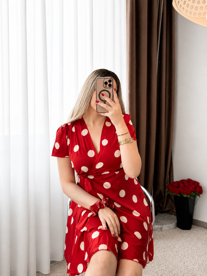Robe soyeuse fond rouge et blanc DOTTY