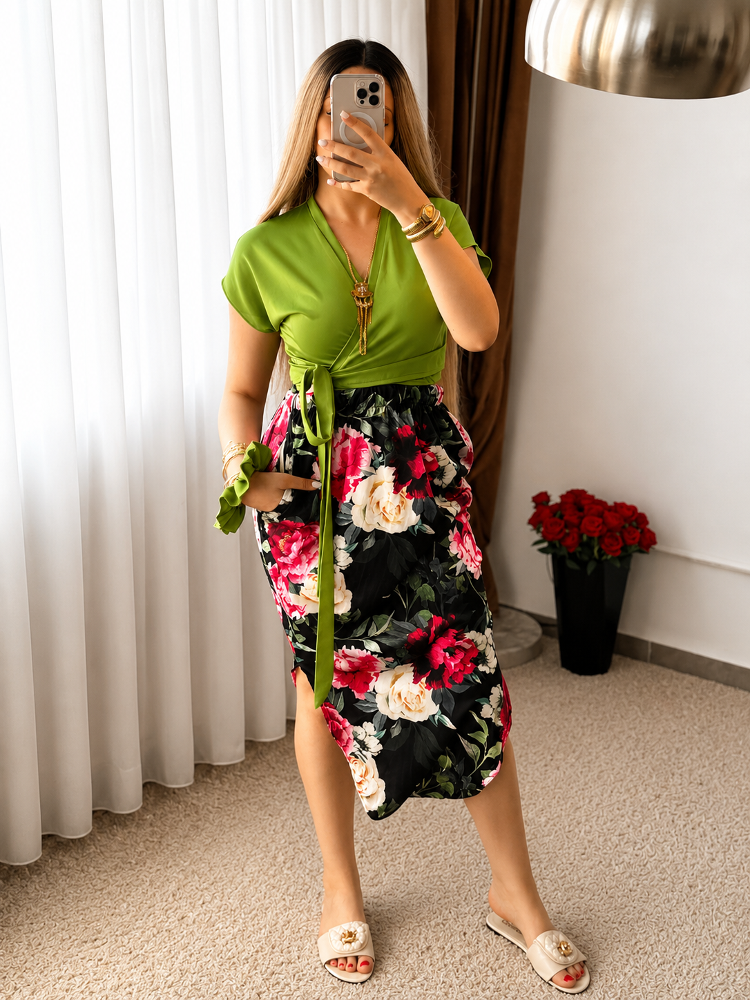 Ensemble trois pieces haut uni vert pantalon chelka motif à grandes fleurs noir SELA