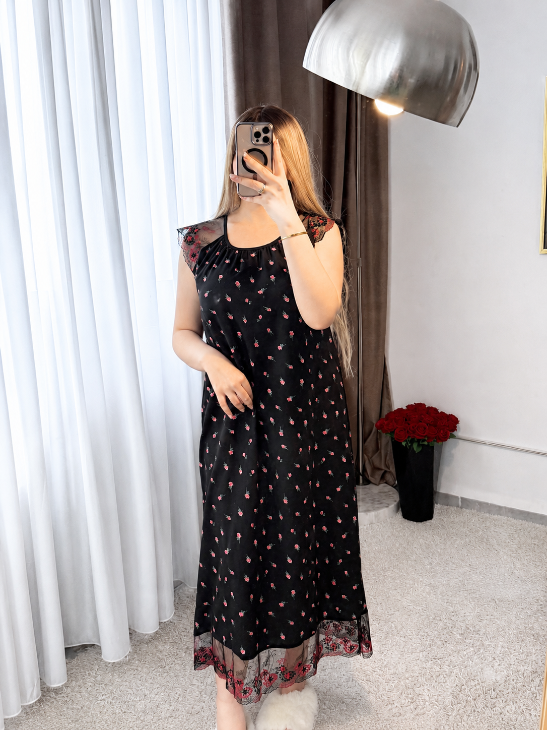 Robe nuisette noir motif a fleur rouge NISSA