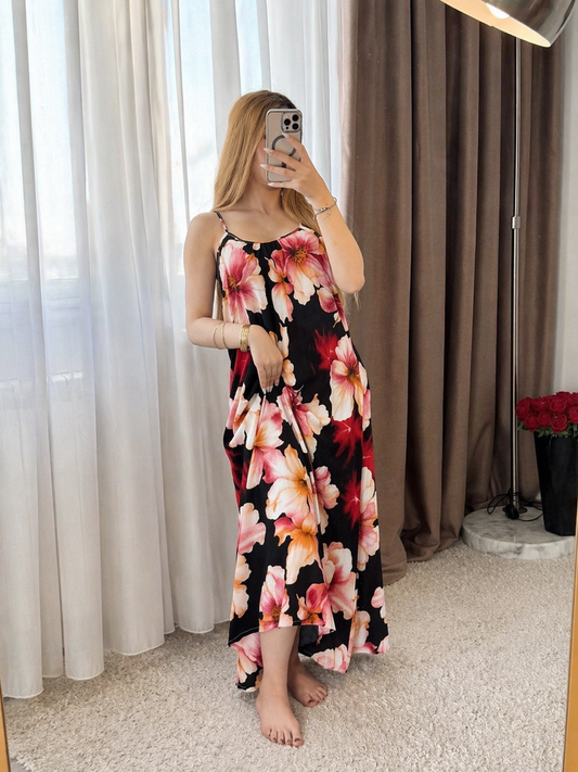 Robe nuisette noir motif a fleur rouge BALI