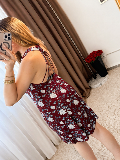 Robe bordeaux motif a fleur bleu VINAVI