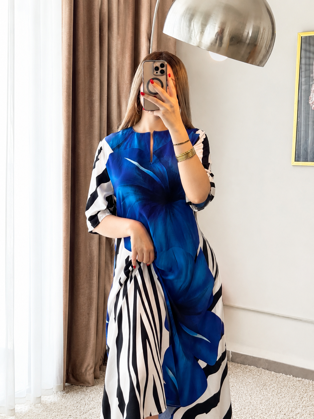 Robe nuisette noir motif a fleur bleu COMOS