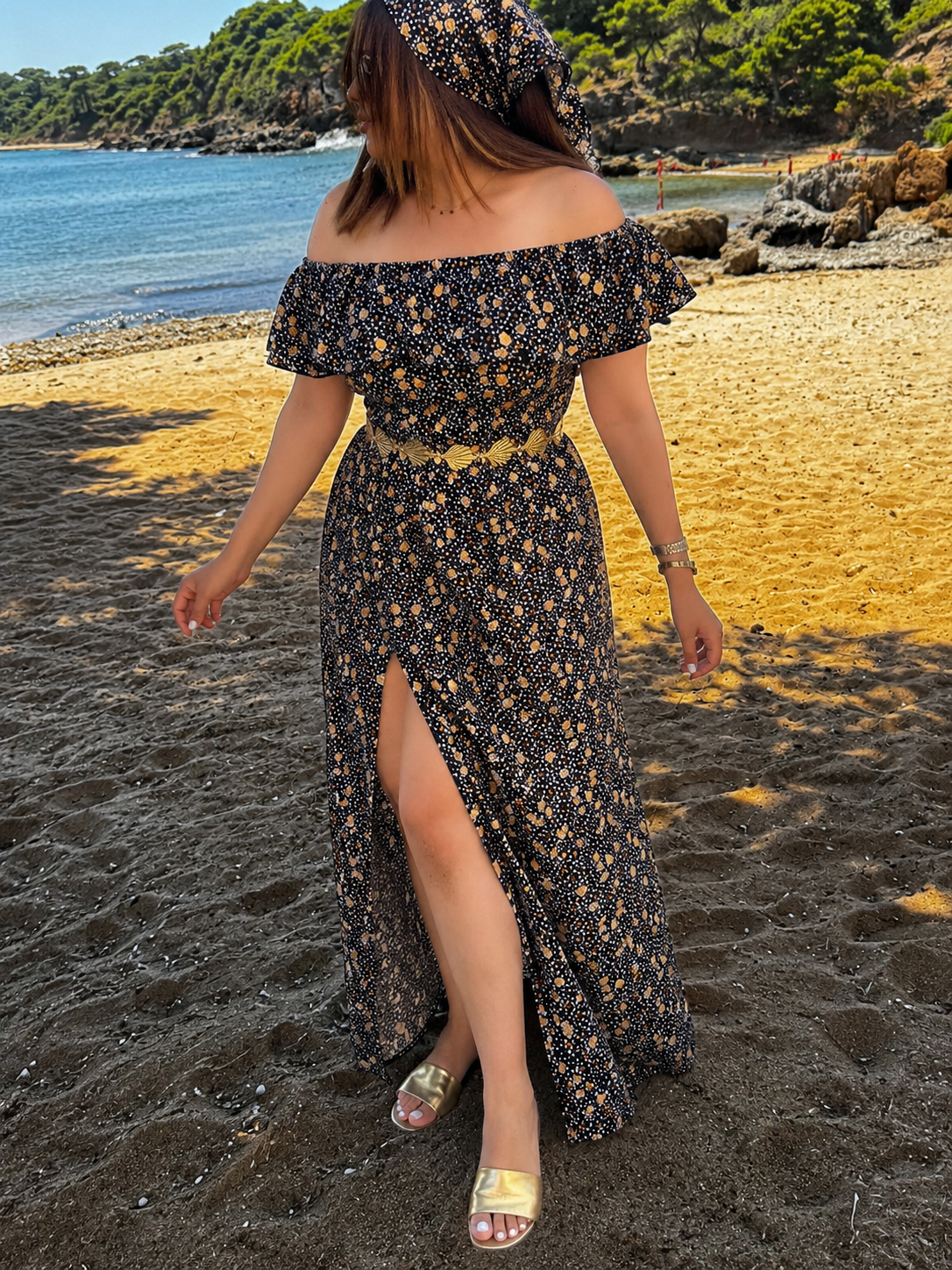 Robe  long à fleurs fond noir CALLVERET