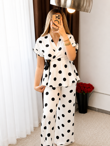 Ensemble cache-coeur beige a motif point JALINE