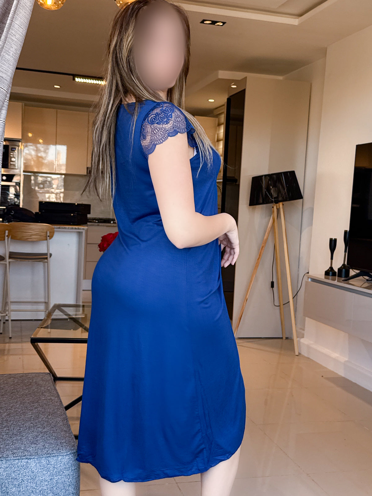 fond de robe bleu nuit à dentelle SIVANA