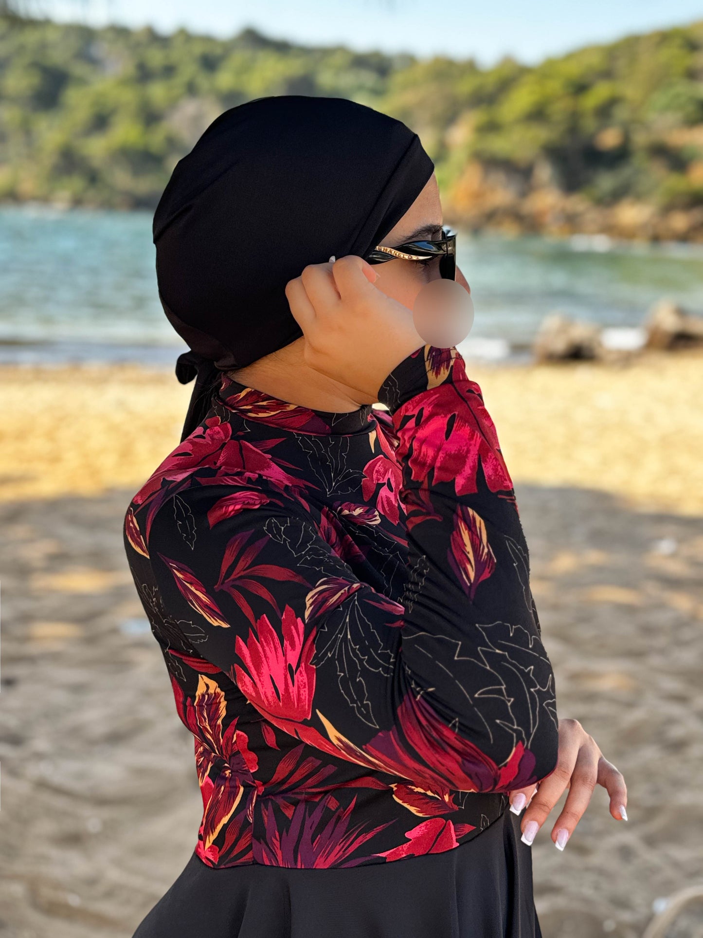 Burkini 3 pièces  noir a motif rouge Océane