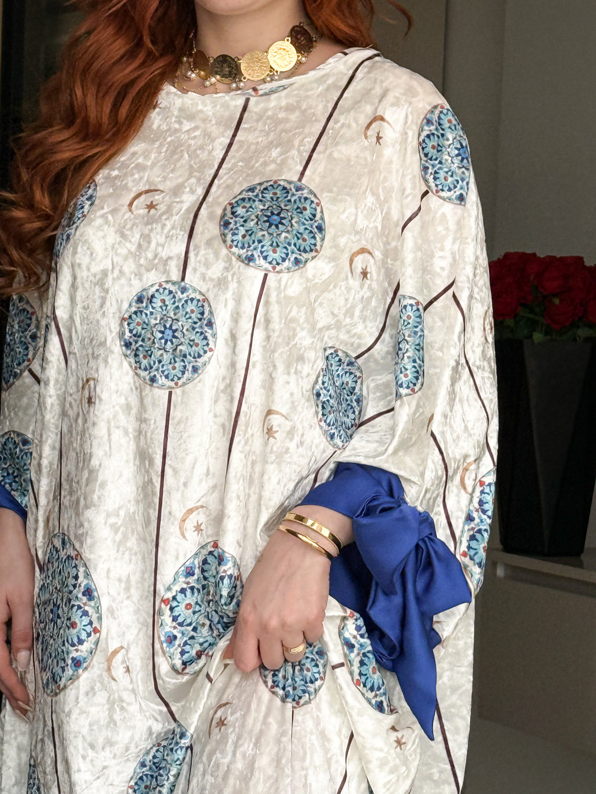 Jebba en velours blanche a motif bleu ZELLIGE
