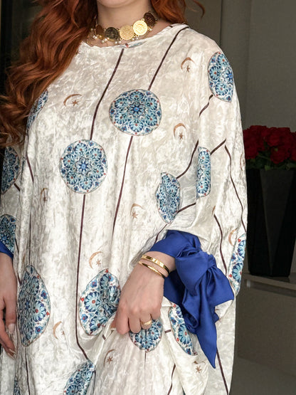 Jebba en velours blanche a motif bleu ZELLIGE