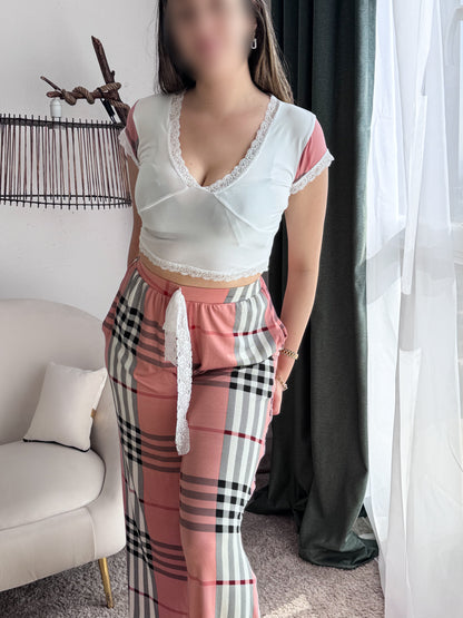 Pyjama demi manche dentelle pantalon a carreau rose SASHA