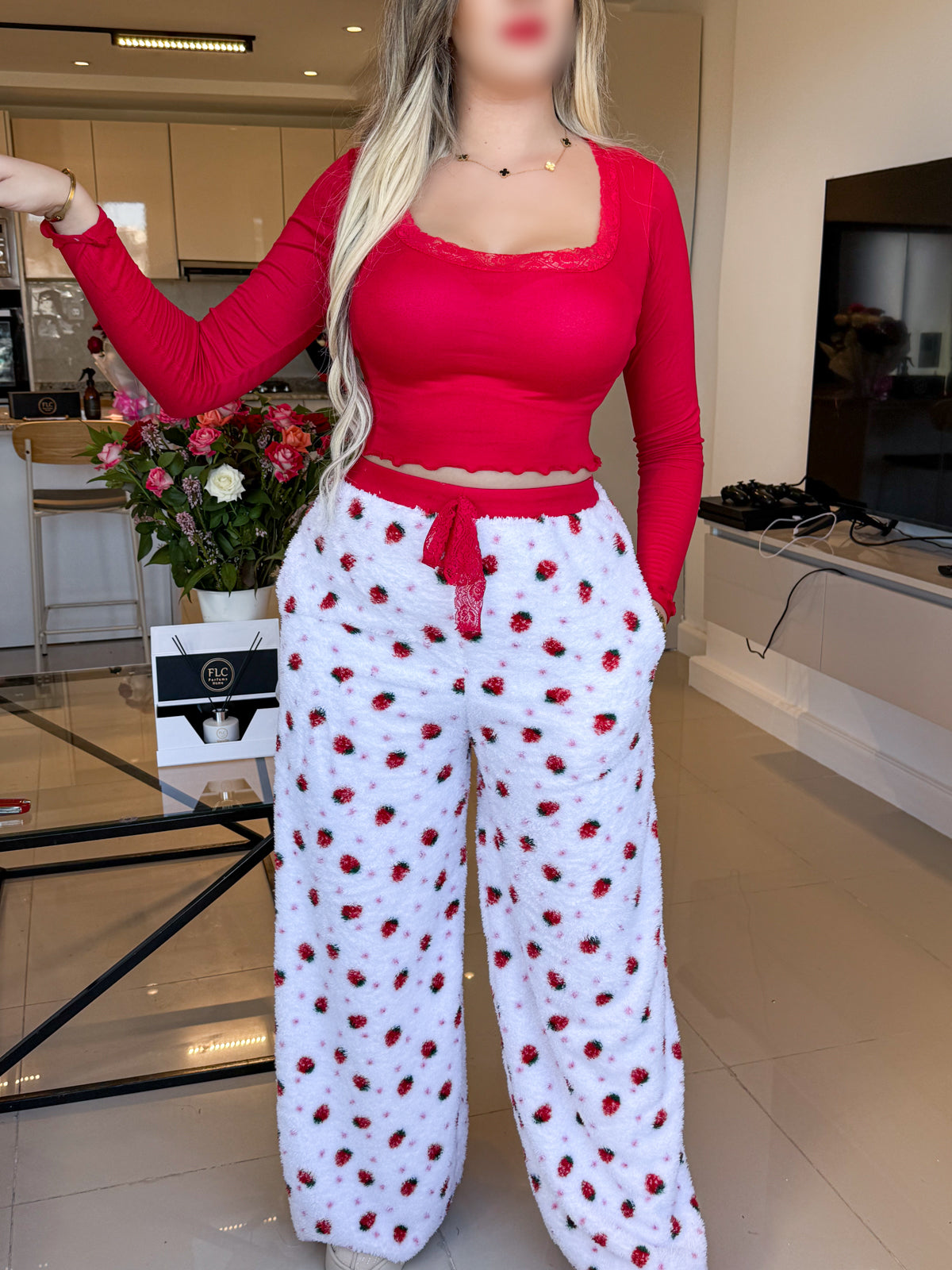 Pyjama crop-top femme rouge motif fraise FLAFFY