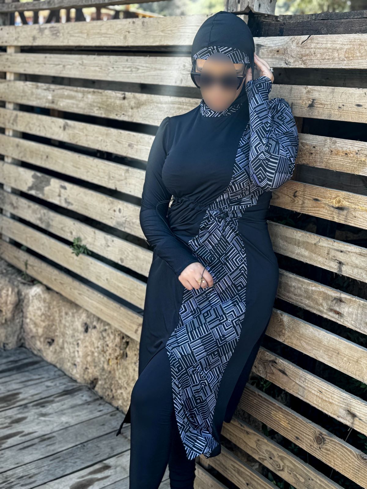 Burkini 3 pièces noir a rayure blanc CORALINE