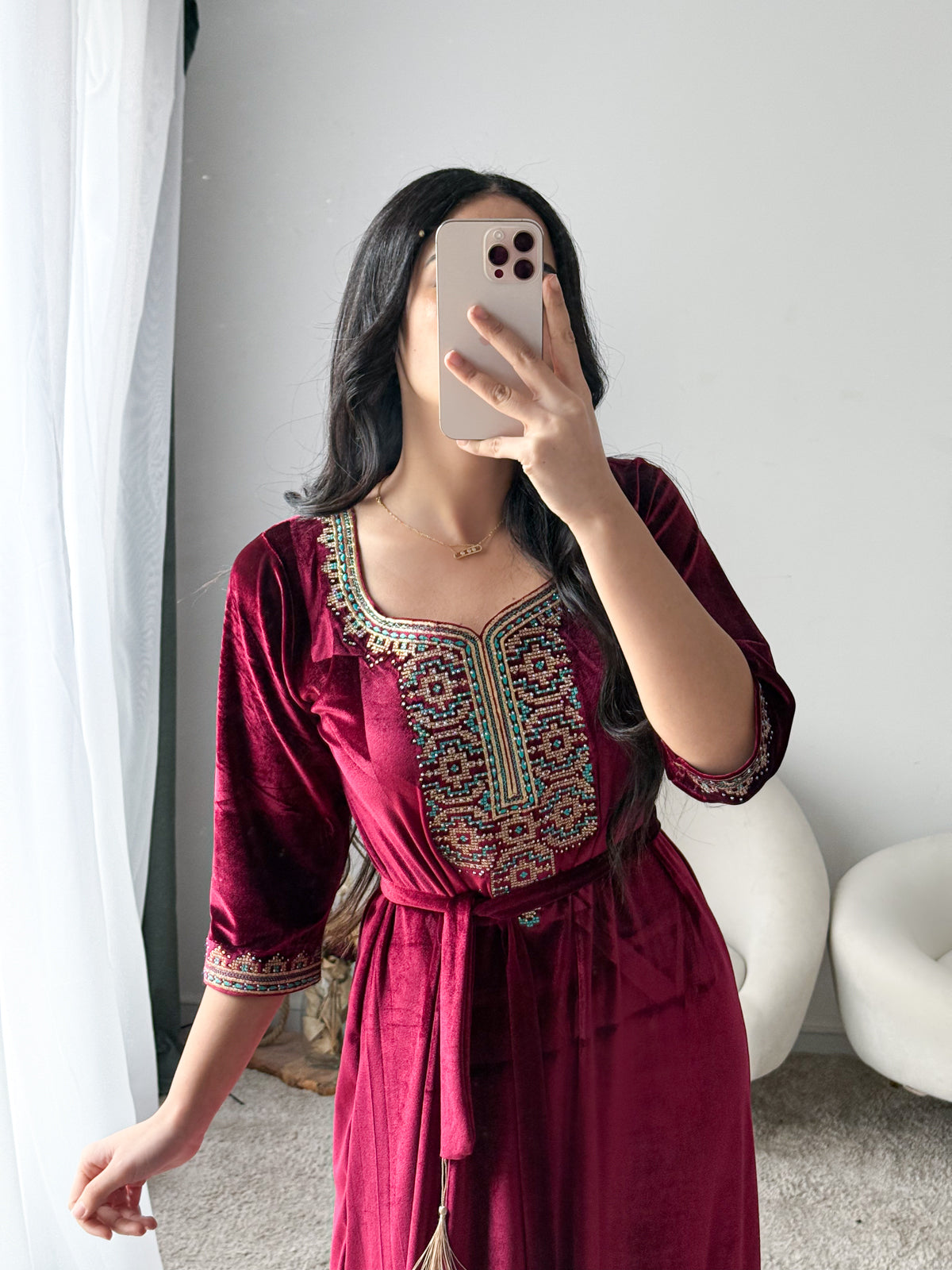 Robe d'hôtesse velours bordeaux ROFIDA