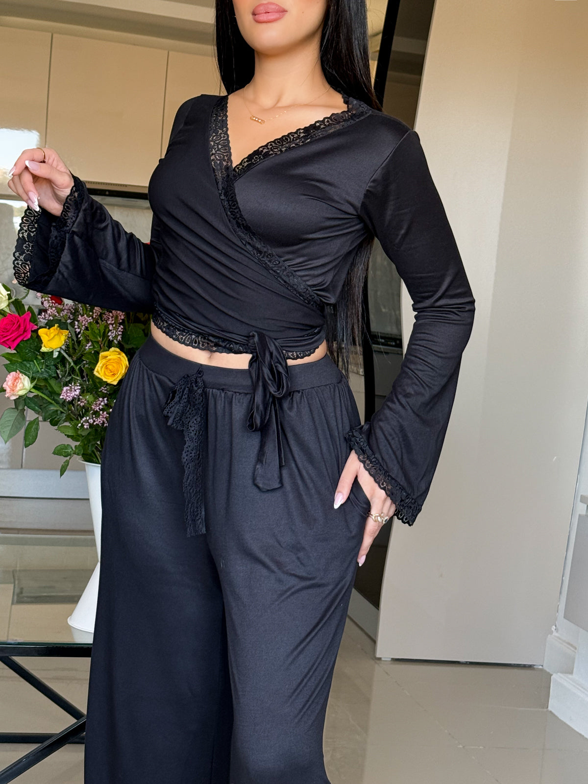 Ensemble Pilâtes manche long dentelle noir VIOLITA