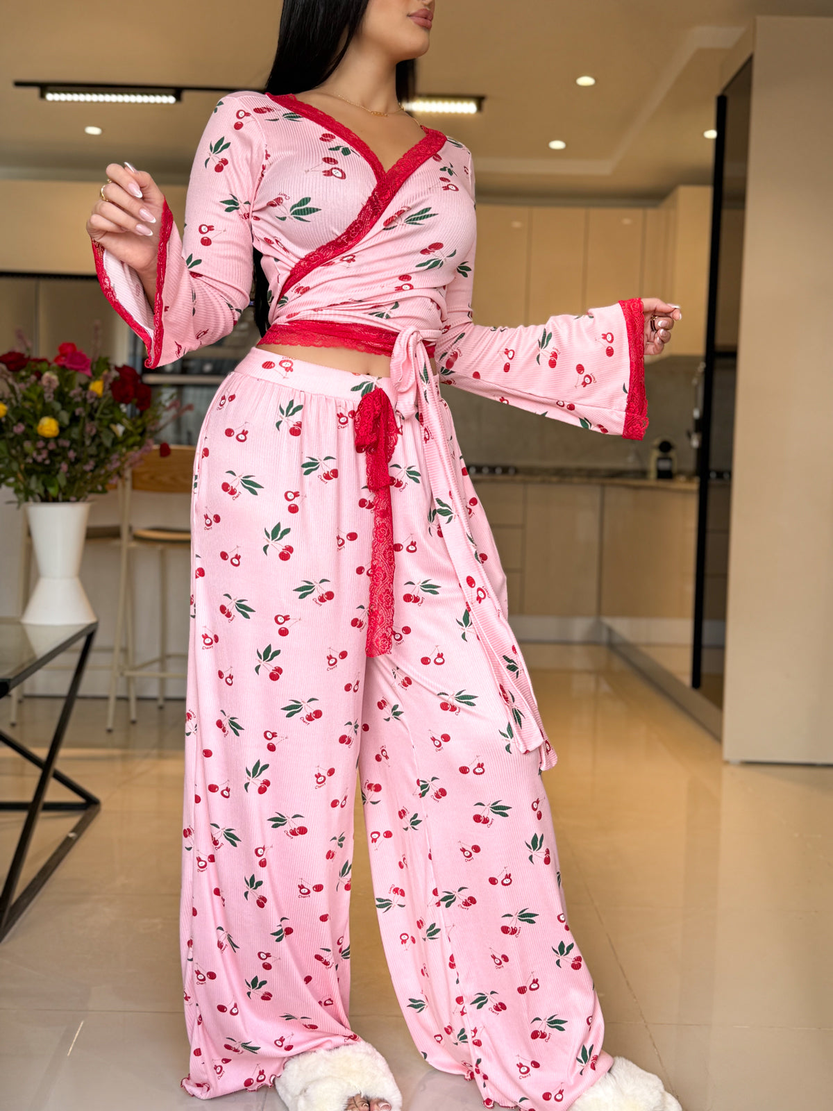 Ensemble Pilâtes manche long dentelle rose a motif cerise PUDDING