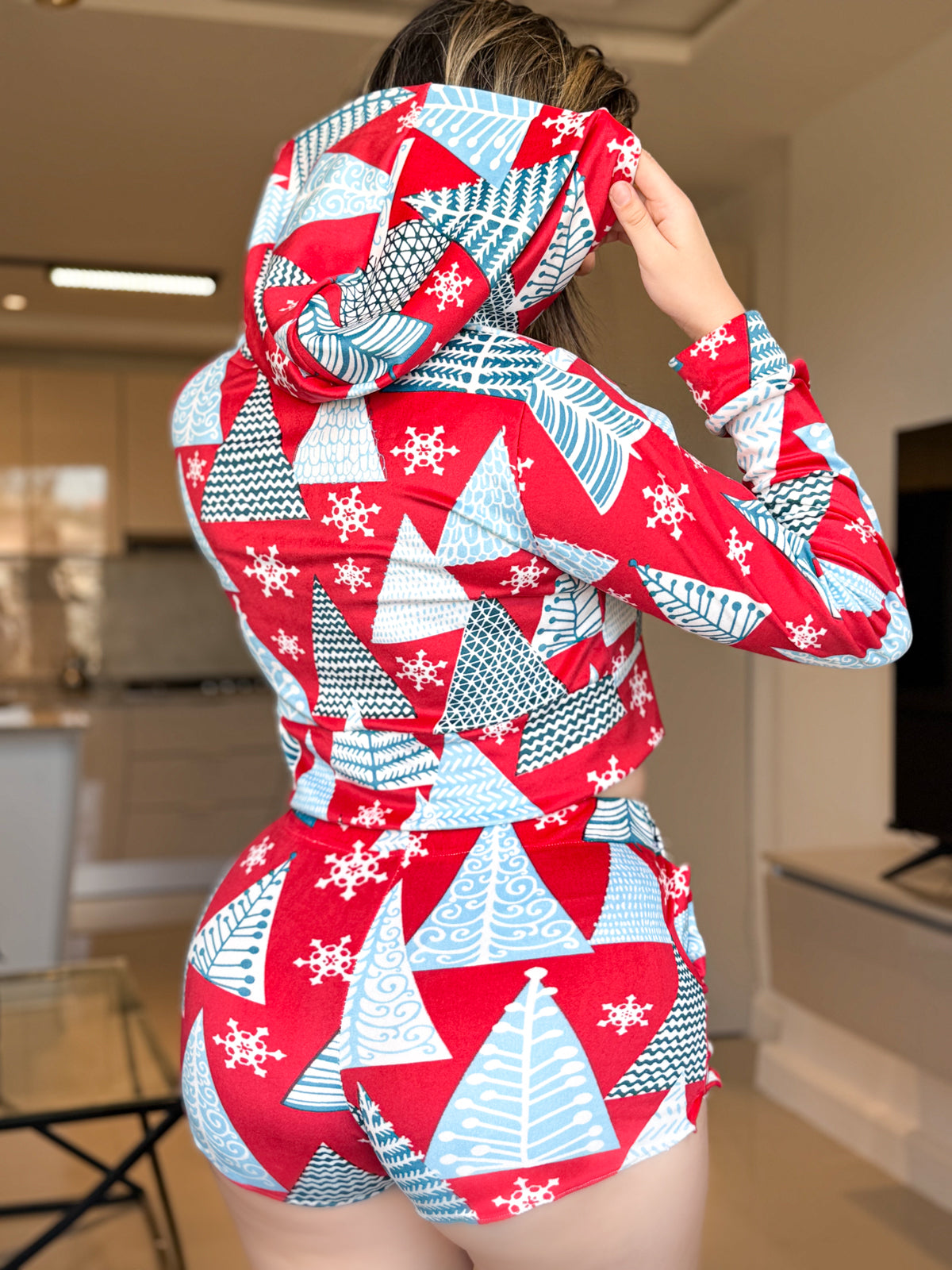 Ensemble capuche short super soft manche long rouge ODEN