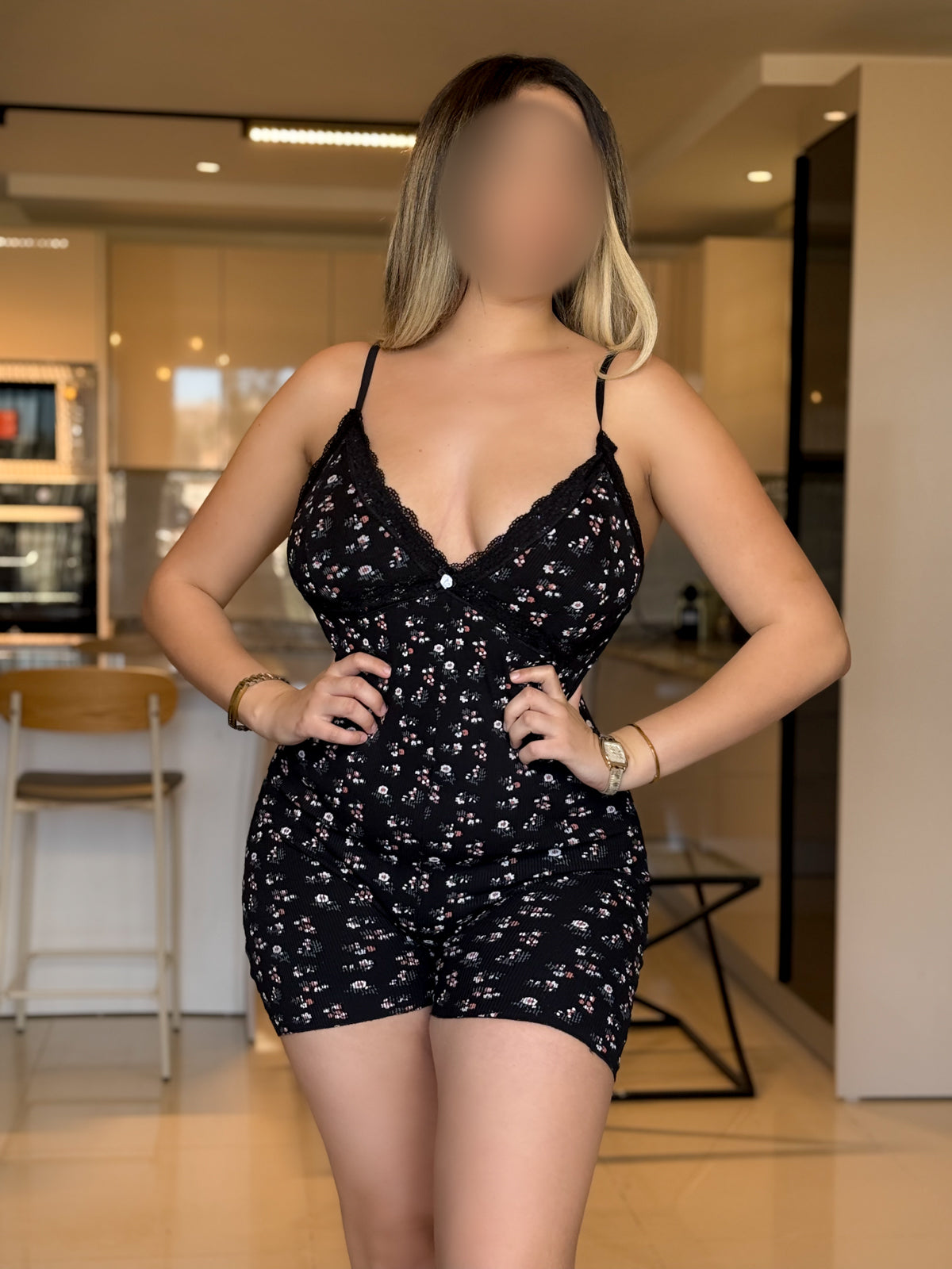 Combishort bustier short une pièce noir a fleurs SOTINA