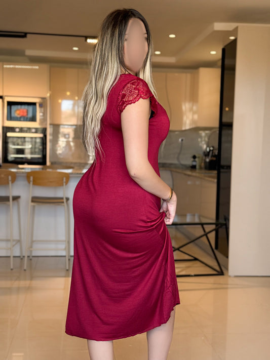 fond de robe bordeaux à dentelle SIVANA