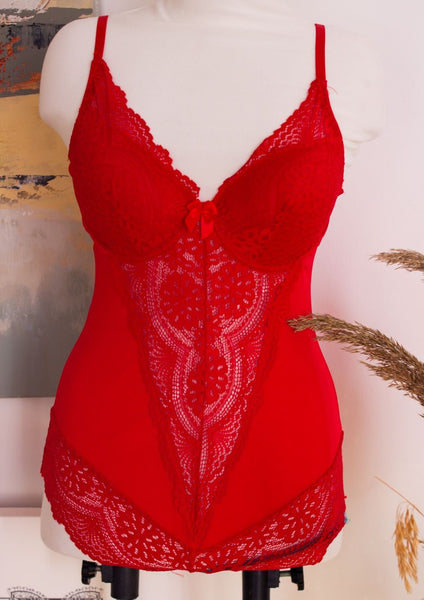 Body rembourré rouge en dentelle CRUSH